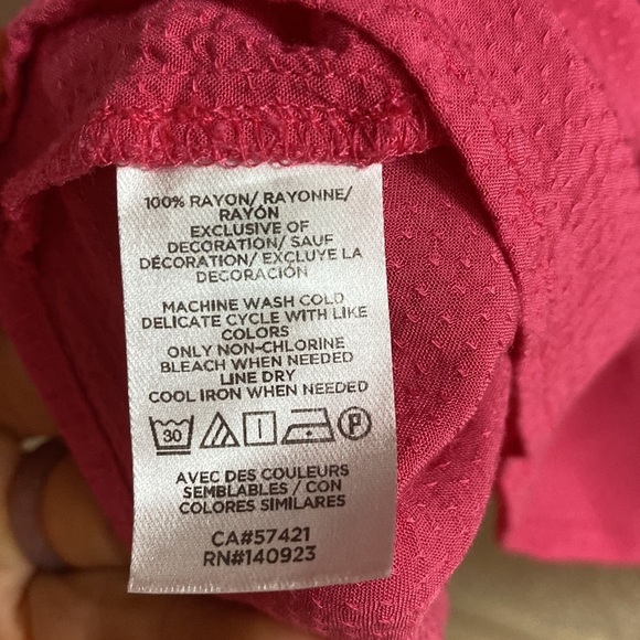 ANN Taylor Loft pink and white flowy‎ flutter sleeve top blouse - Picture 5 of 7